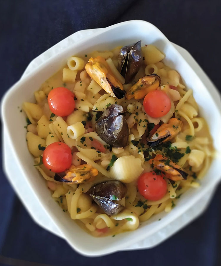pasta-mista-con-fagioli-e-cozze